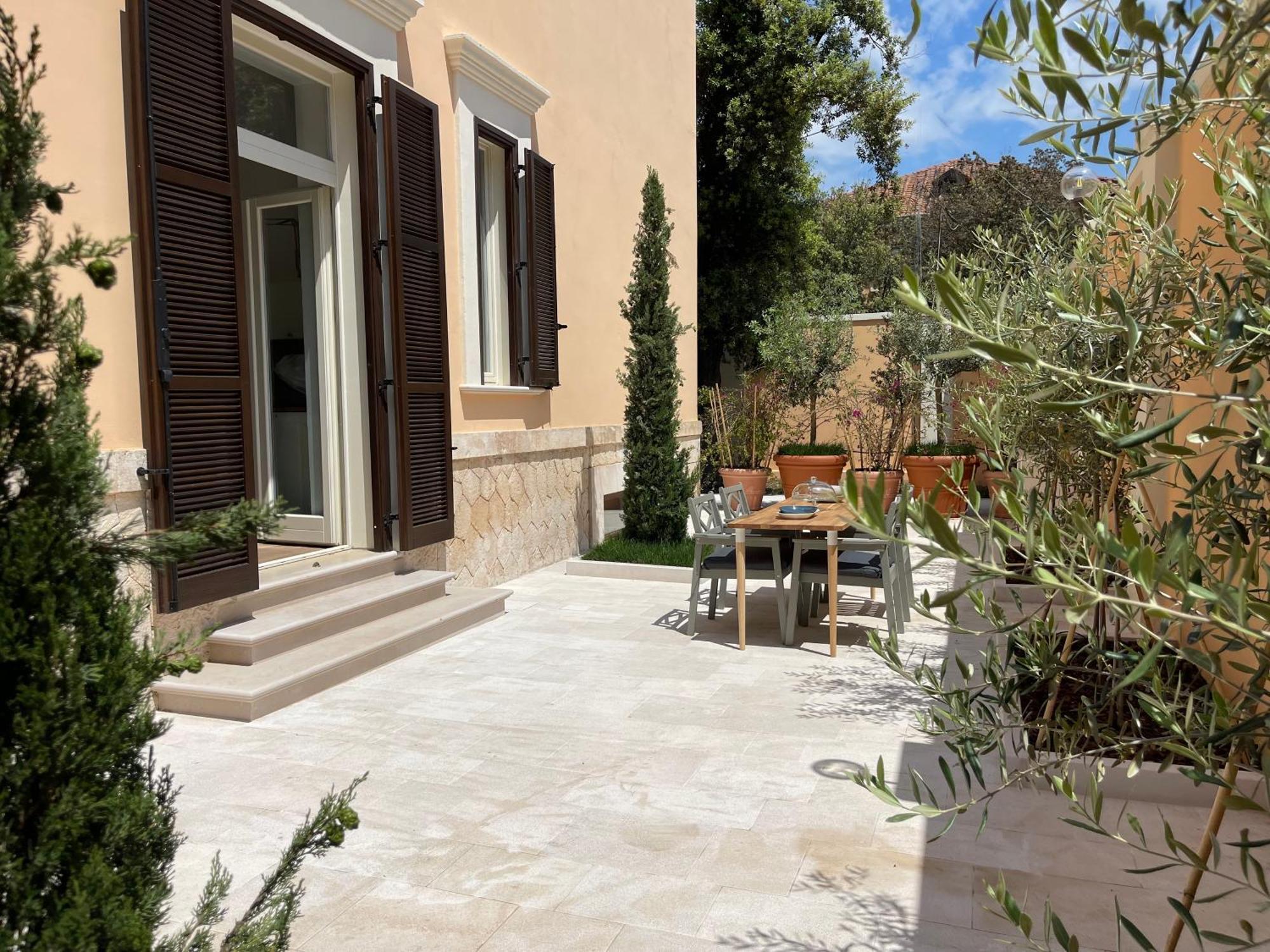 塔兰托 Palazzo Pitagora酒店 外观 照片